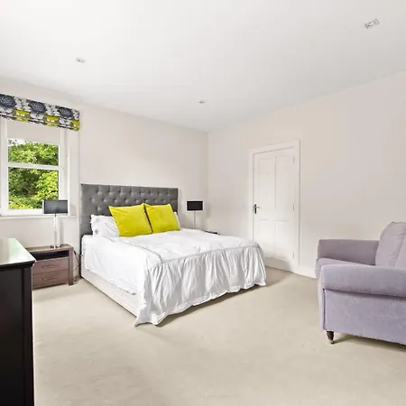 Holiday home Large Luxury Lakeside To Sleep 10 People *