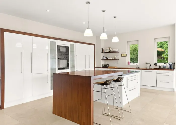 Holiday home Large Luxury Lakeside To Sleep 10 People *